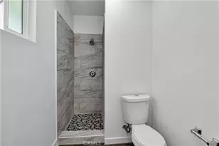 2550 W Rowland Ave, Anaheim, CA 92804 - Photo 33