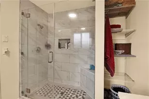 2550 W Rowland Ave, Anaheim, CA 92804 - Photo 25