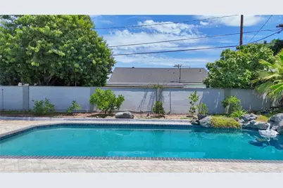 2550 W Rowland Avenue, Anaheim, CA 92804 - Photo 43