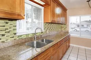 6449 Lemon Ave, Long Beach, CA 90805 - Photo 7