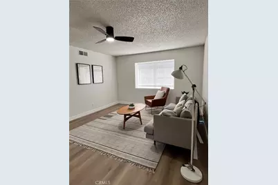 801 W 124th, Los Angeles, CA 90044 - Photo 3