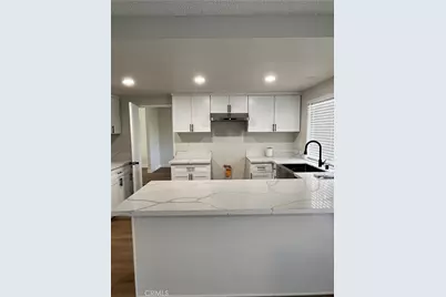 801 W 124th, Los Angeles, CA 90044 - Photo 7
