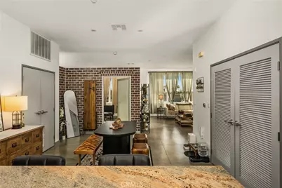 435 W Center Street Promenade #323, Anaheim, CA 92805 - Photo 5