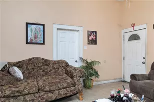 1031 K, Reedley, CA 93654 - Photo 3