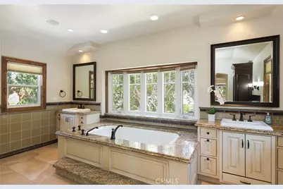 21822 Seacrest Ln, Huntington Beach, CA 92646 - Photo 33