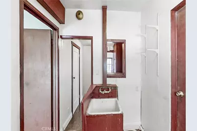 240 N Avenue 49, Los Angeles, CA 90042 - Photo 21