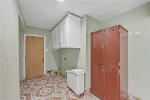 540 W 93rd, Los Angeles, CA 90044 - Photo 19