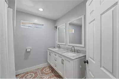 540 W 93rd, Los Angeles, CA 90044 - Photo 13