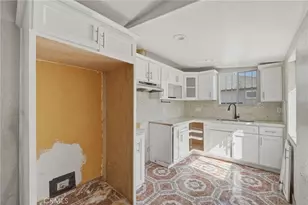 540 W 93rd, Los Angeles, CA 90044 - Photo 23