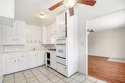 1649 S La Brea, Los Angeles, CA 90019 - Photo 11