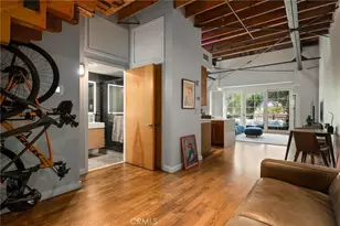 1100 E 3rd St, Long Beach, CA 90802 - Photo 9