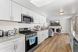 14314 Chantry Dr, Moreno Valley, CA 92553 - Photo 13