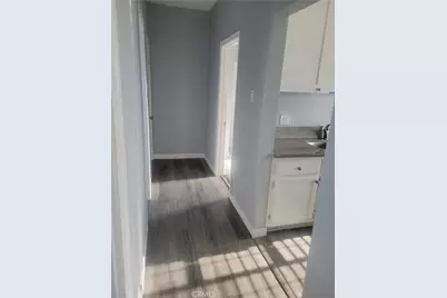 1050 E Hellman Street, Long Beach, CA 90813 - Photo 9