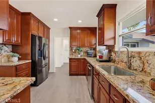 400 N Peach Knoll, Anaheim, CA 92805 - Photo 17