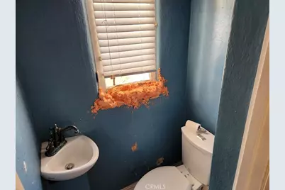 40 Claremont Avenue, Long Beach, CA 90803 - Photo 9