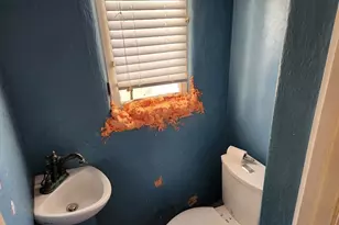 40 Claremont Ave, Long Beach, CA 90803 - Photo 9