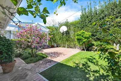 4110 Chestnut Avenue, Long Beach, CA 90807 - Photo 3