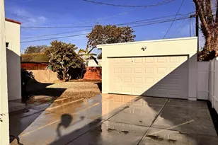 8758 S Hobart, Los Angeles, CA 90047 - Photo 39