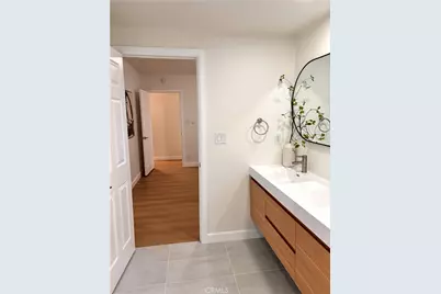 8758 S Hobart, Los Angeles, CA 90047 - Photo 37