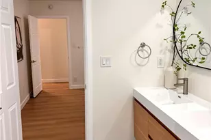 8758 S Hobart, Los Angeles, CA 90047 - Photo 37