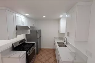 1422 Peckham St, Fullerton, CA 92833 - Photo 3