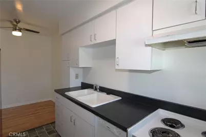 3130 E 2nd #10, Long Beach, CA 90803 - Photo 5