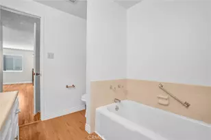 615 E Broadway, Long Beach, CA 90802 - Photo 27