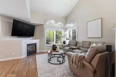 7700 E Viewrim, Anaheim Hills, CA 92808 - Photo 9