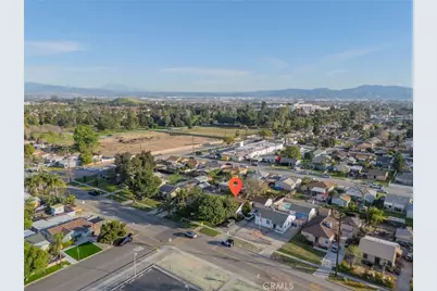 263 E 28th Street, San Bernardino, CA 92404 - Photo 3