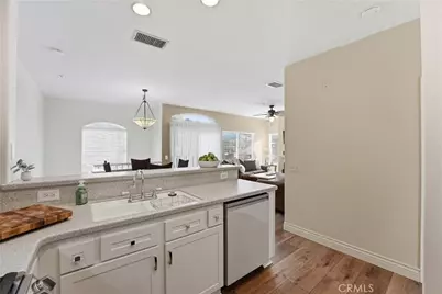 27 Via Barcelona, Rancho Santa Margarita, CA 92688 - Photo 19