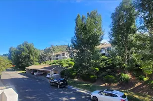 8047 E Sandstone Dr, Anaheim Hills, CA 92808 - Photo 21