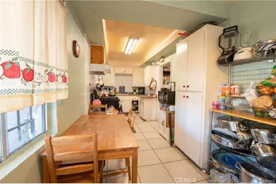 645 E 113th, Los Angeles, CA 90059 - Photo 9