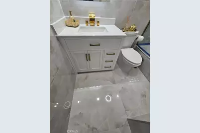 405 W 235th Street, Carson, CA 90745 - Photo 5