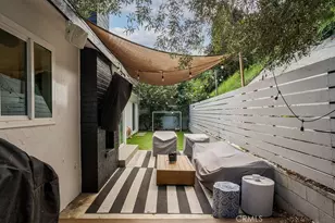 4028 Don Diablo, Los Angeles, CA 90008 - Photo 39