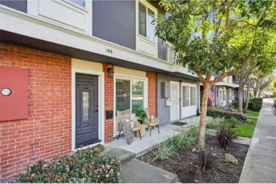106 Lexington, Costa Mesa, CA 92626 - Photo 3