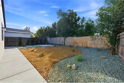 8048 Wentworth Street, Sunland, CA 91040 - Photo 23