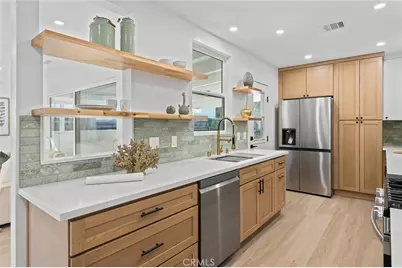 8048 Wentworth Street, Sunland, CA 91040 - Photo 5