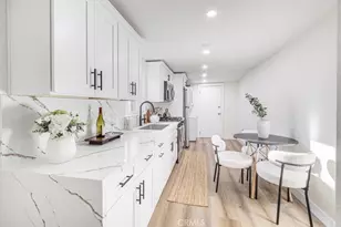 1450 W 35th Pl, Los Angeles, CA 90018 - Photo 15