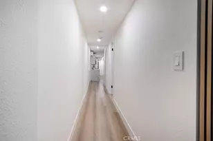 1450 W 35th Pl, Los Angeles, CA 90018 - Photo 25