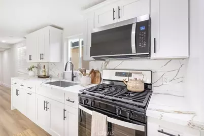 1450 W 35th Place, Los Angeles, CA 90018 - Photo 7