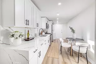 1450 W 35th Pl, Los Angeles, CA 90018 - Photo 9