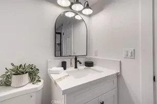 1450 W 35th Pl, Los Angeles, CA 90018 - Photo 27