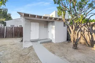 1450 W 35th Pl, Los Angeles, CA 90018 - Photo 55