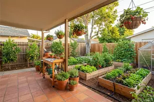 1450 W 35th Pl, Los Angeles, CA 90018 - Photo 37