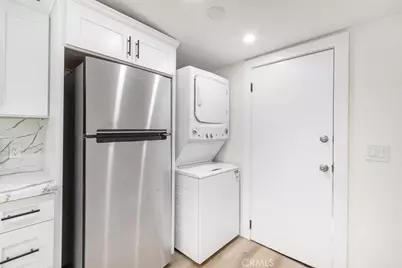 1450 W 35th Place, Los Angeles, CA 90018 - Photo 11