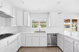 910 W Valencia Mesa, Fullerton, CA 92835 - Photo 31