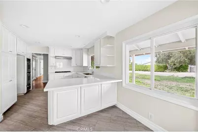 910 W Valencia Mesa, Fullerton, CA 92835 - Photo 33