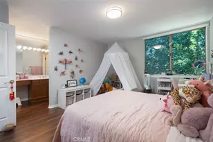 14101 Dickens St, Sherman Oaks, CA 91423 - Photo 13