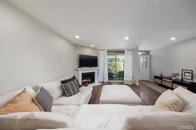 14101 Dickens Street #9, Sherman Oaks, CA 91423 - Photo 3