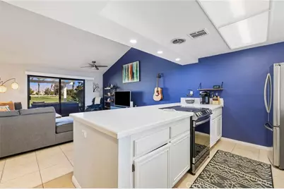 77116 Pauma Valley Way, Palm Desert, CA 92211 - Photo 9